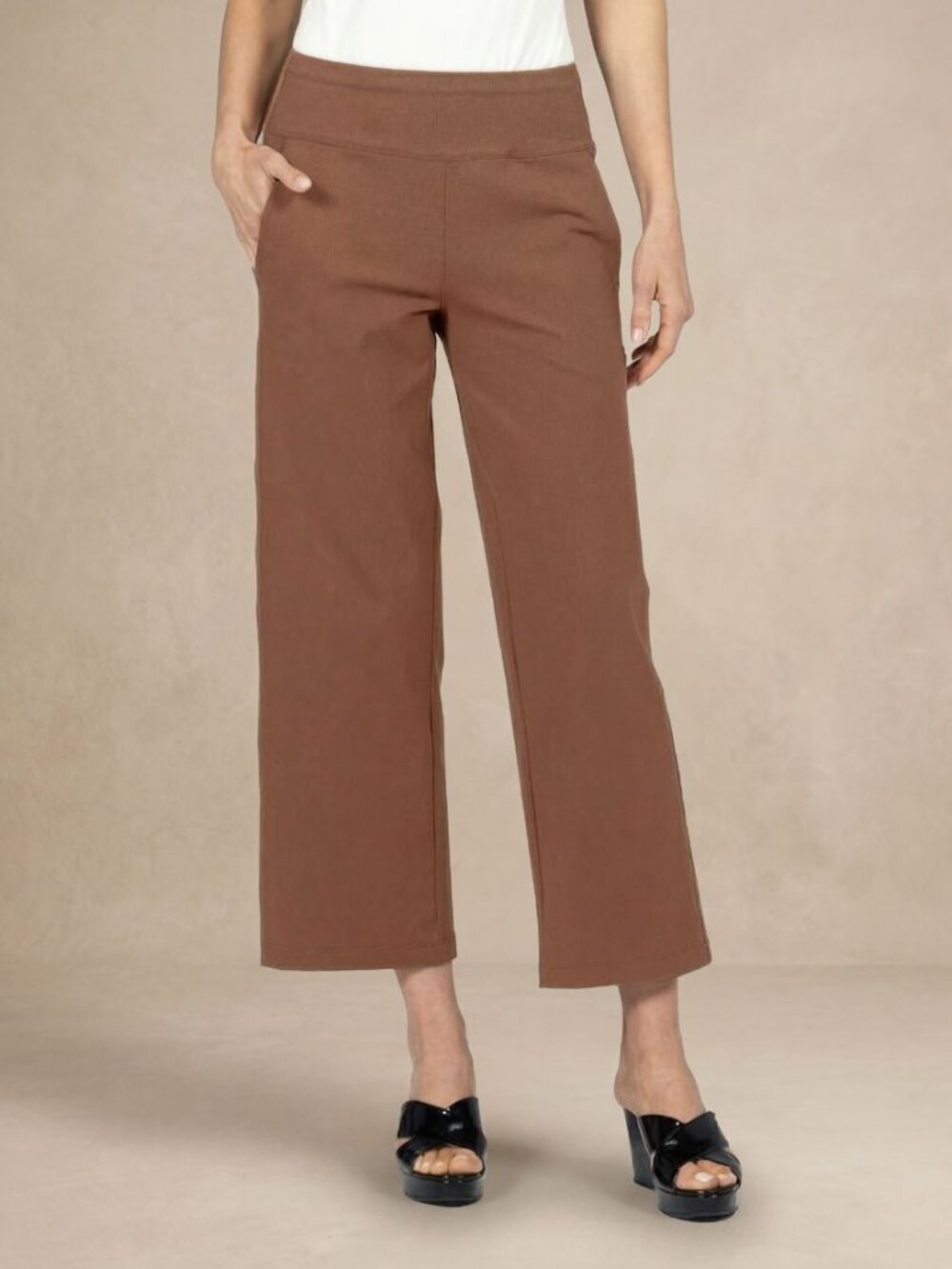 KiraGrace Traveler Ankle Pant: Dark Khaki